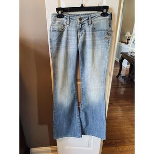 Mavi Jeans Amber Low-Rise Bell Bottom Jeans Size 27/33 Light Color NWT‎    A79